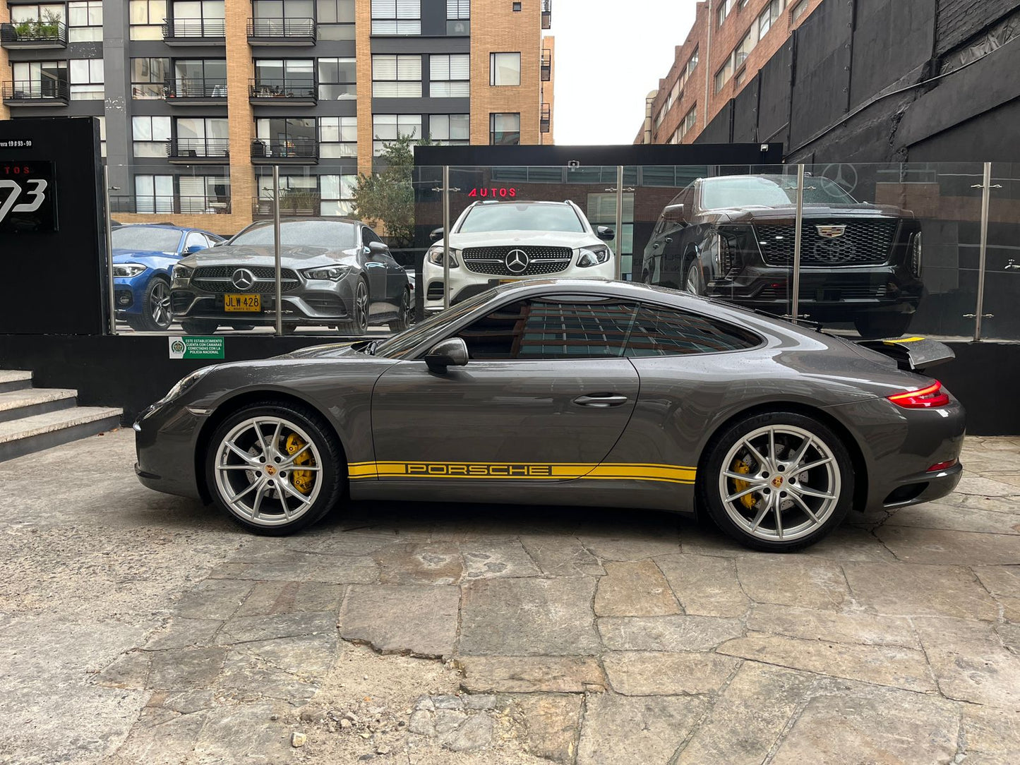 Porsche 911 Carrera Modelo 2018 - Autos 93