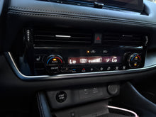 Cargar imagen en el visor de la galería, Nissan X-Trail Exclusive e-POWER Modelo 2024
