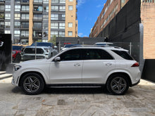 Cargar imagen en el visor de la galería, Mercedes-Benz GLE 350DE 4matic Híbrida Modelo 2023
