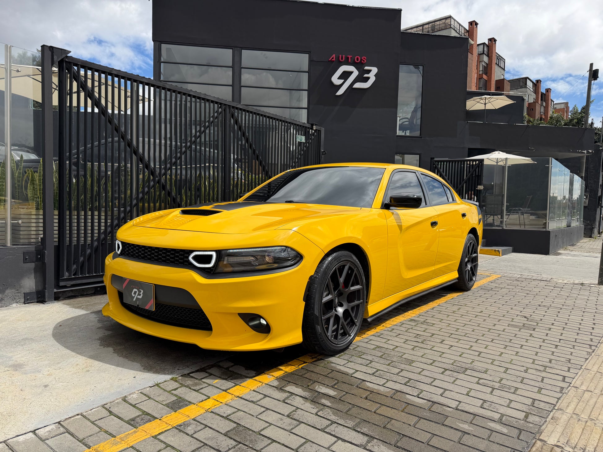 Dodge Charger Daytona Modelo 2017 - Autos 93