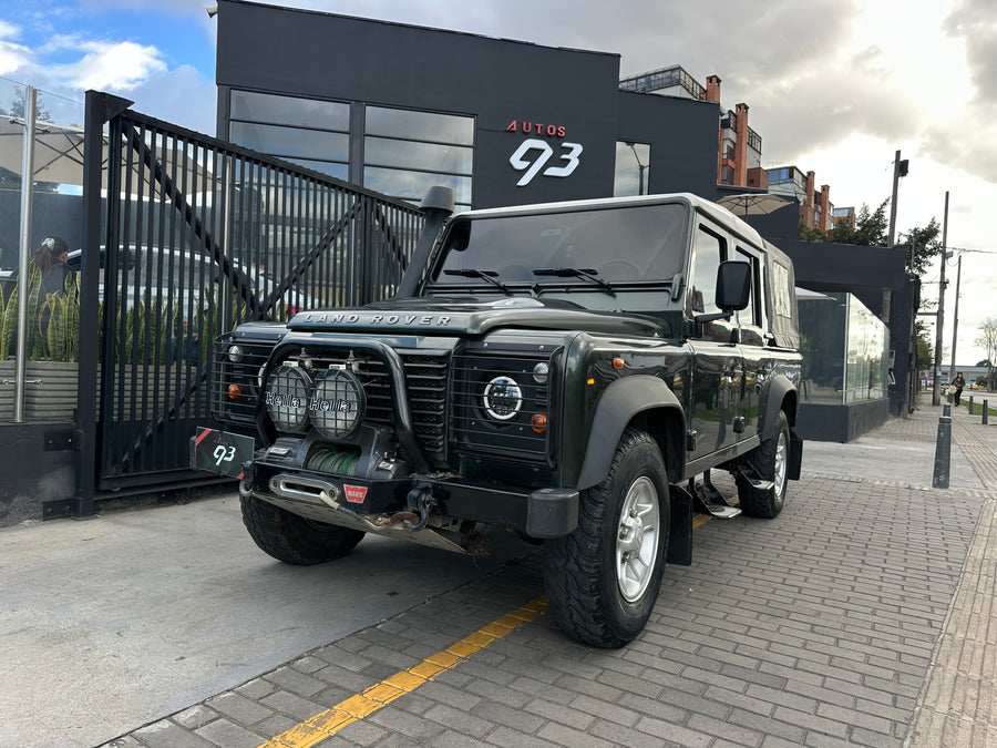 Land Rover Defender HCPU Modelo 2008