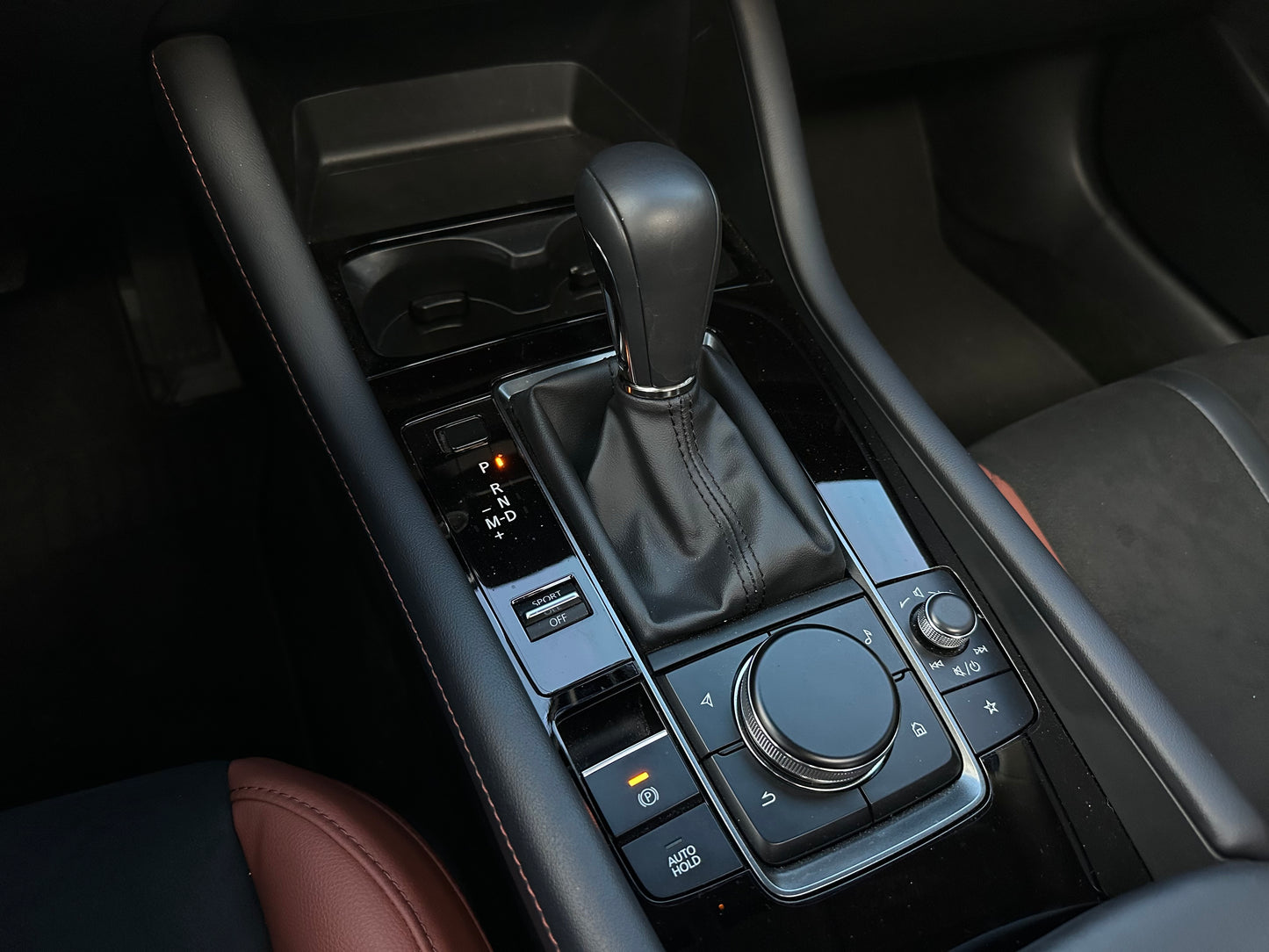 Mazda 3 Grand Touring LX Carbon Edition Modelo 2026