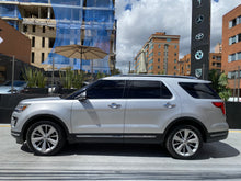 Cargar imagen en el visor de la galería, Ford Explorer Limited Modelo 2019

