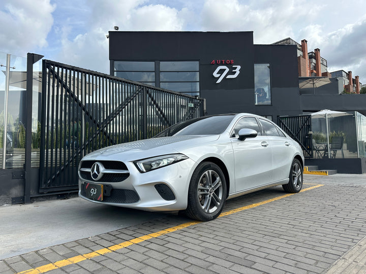 MERCEDES -BENZ A200 SEDAN 2020
