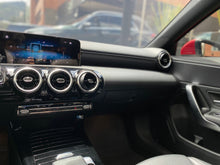 Cargar imagen en el visor de la galería, Mercedes-Benz A 200 HatchBack Modelo 2020
