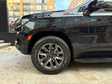 Cargar imagen en el visor de la galería, Chevrolet Tahoe Z71 Blindada Modelo 2023
