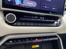 Cargar imagen en el visor de la galería, Toyota Sequoia Capstone Hibrida Blindada Modelo 2024
