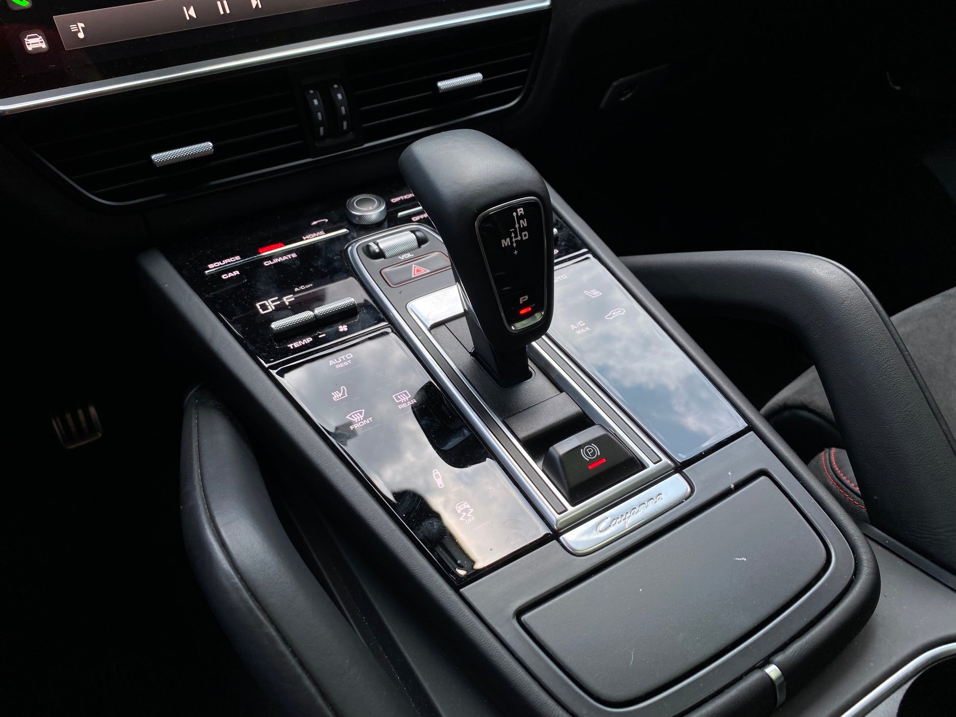 Porsche Cayenne GTS Coupé Modelo 2022 - Autos 93