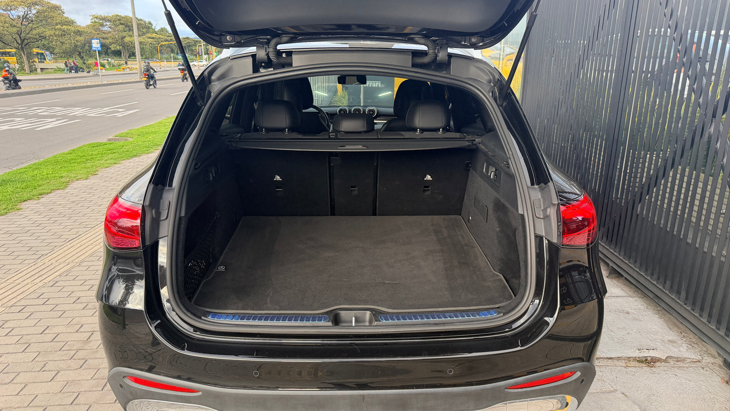 Mercedes Benz GLC300 4Matic Modelo 2025 - Autos 93