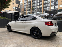 Cargar imagen en el visor de la galería, BMW M240I Coupé Modelo 2021
