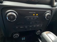 Cargar imagen en el visor de la galería, Ford Ranger FX4 Modelo 2023
