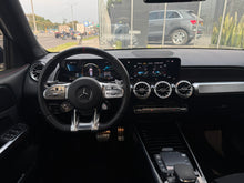 Cargar imagen en el visor de la galería, Mercedes Benz GLB 35 AMG 4MATIC
