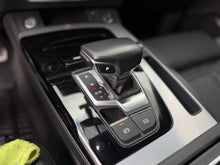 Cargar imagen en el visor de la galería, Audi Q5 MHEV Modelo 2023
