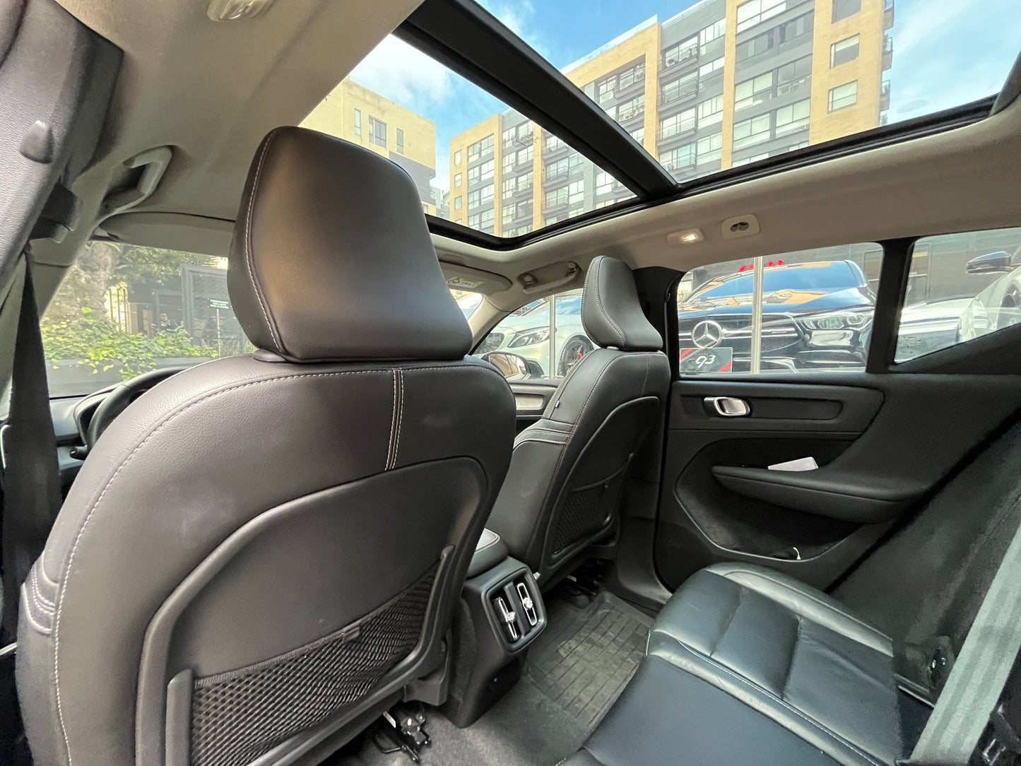 Volvo XC40 B5 Polestar Modelo 2023 - Autos 93