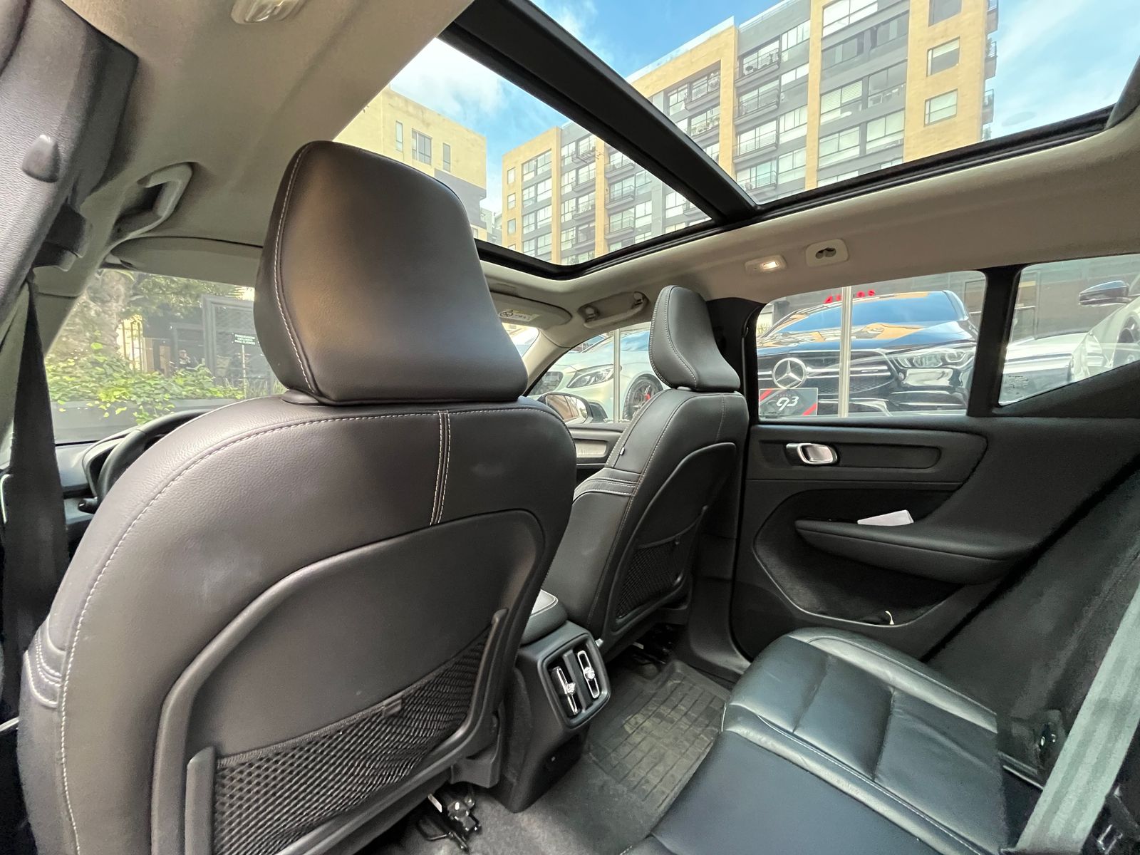 Volvo XC40 B5 Polestar Modelo 2023 - Autos 93