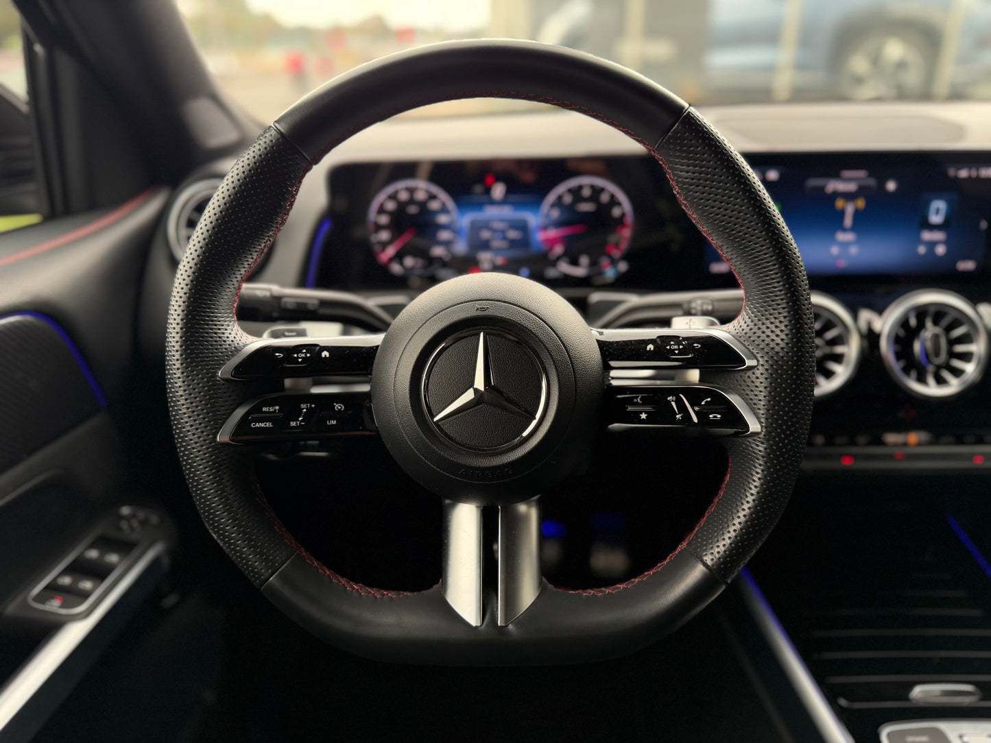 Mercedes Benz GLB200 Modelo 2024