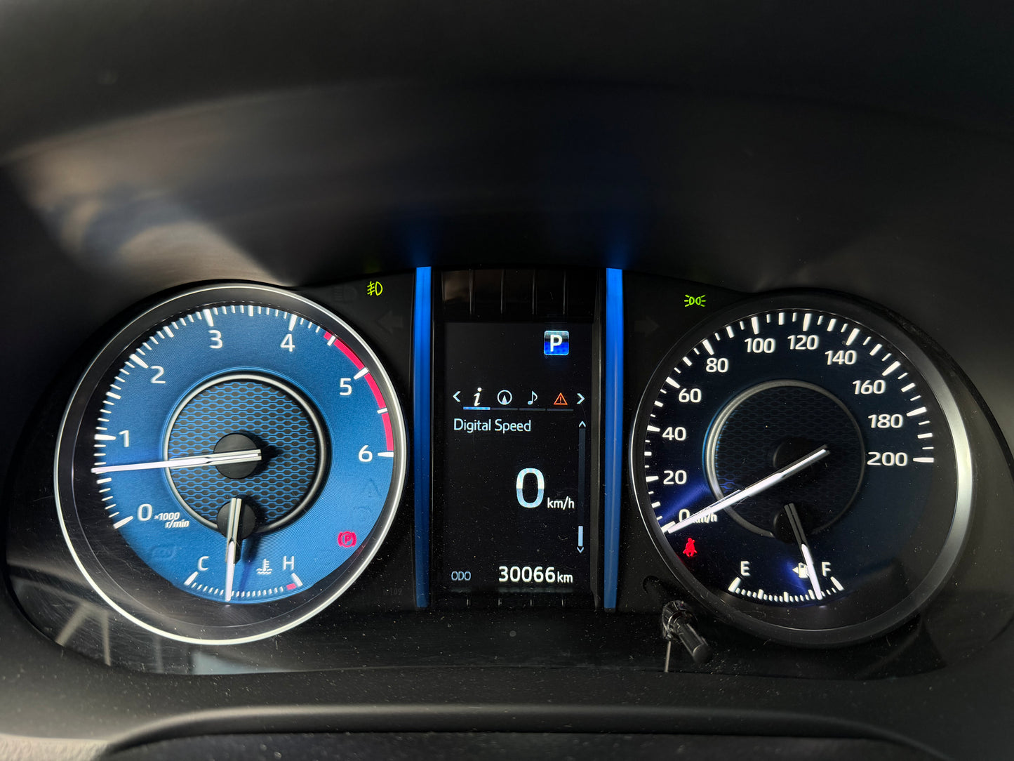 Toyota Fortuner SR Diésel 4X2 Modelo 2023