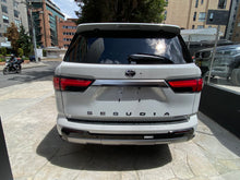 Cargar imagen en el visor de la galería, Toyota Sequoia Capstone Hibrida Modelo 2025
