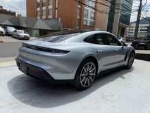 Cargar imagen en el visor de la galería, Porsche Taycan Modelo 2022
