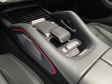 Cargar imagen en el visor de la galería, Mercedes-Benz AMG GLE 53 4MATIC Coupé Modelo 2023
