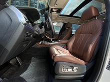 Cargar imagen en el visor de la galería, BMW X7 xDrive40I Modelo 2020

