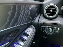 Cargar imagen en el visor de la galería, Mercedes-Benz GLC 300E Coupé Modelo 2022
