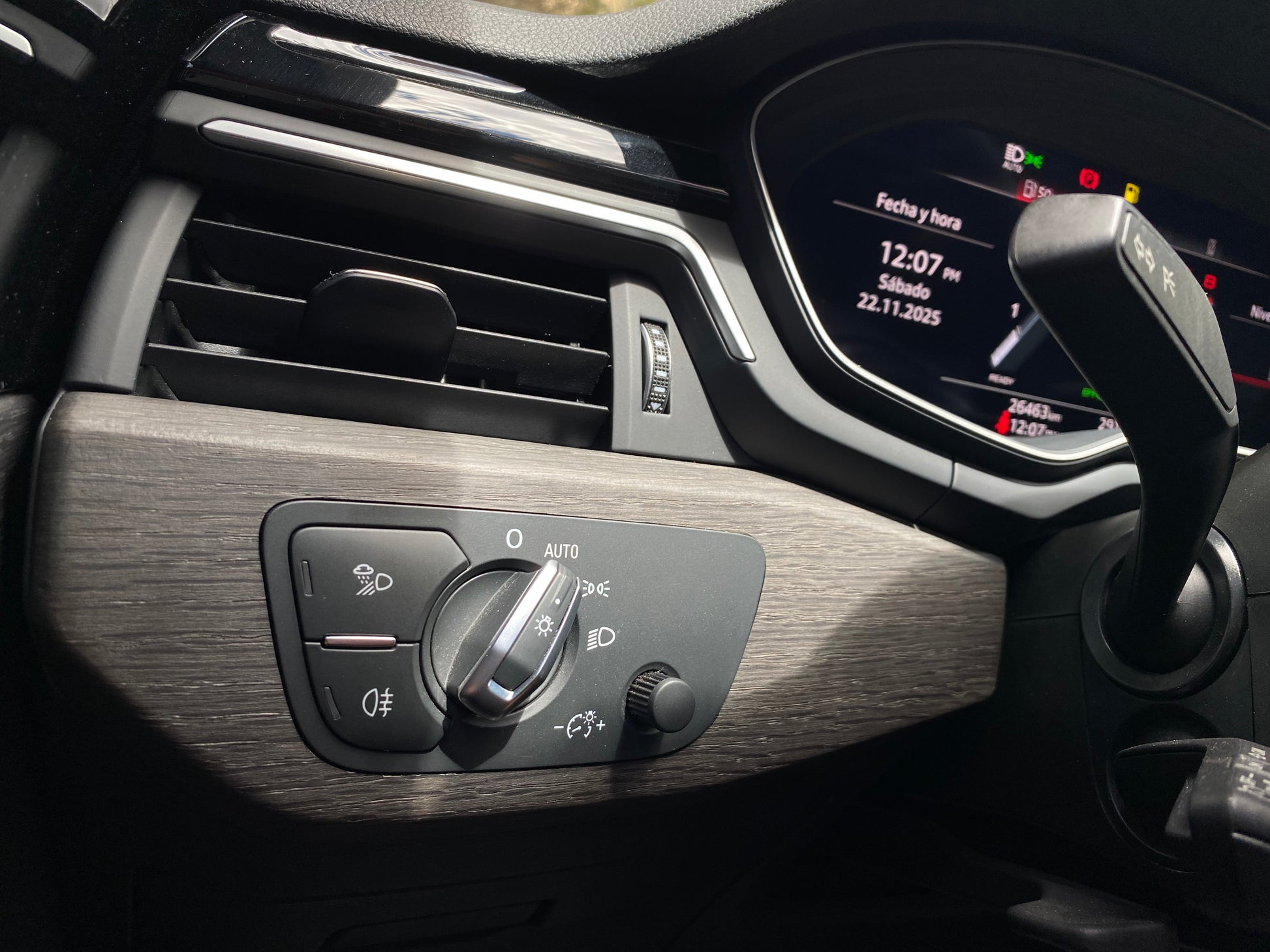 Audi A4 40 TFSI Hibrido Unique Edition Modelo 2023 - Autos 93