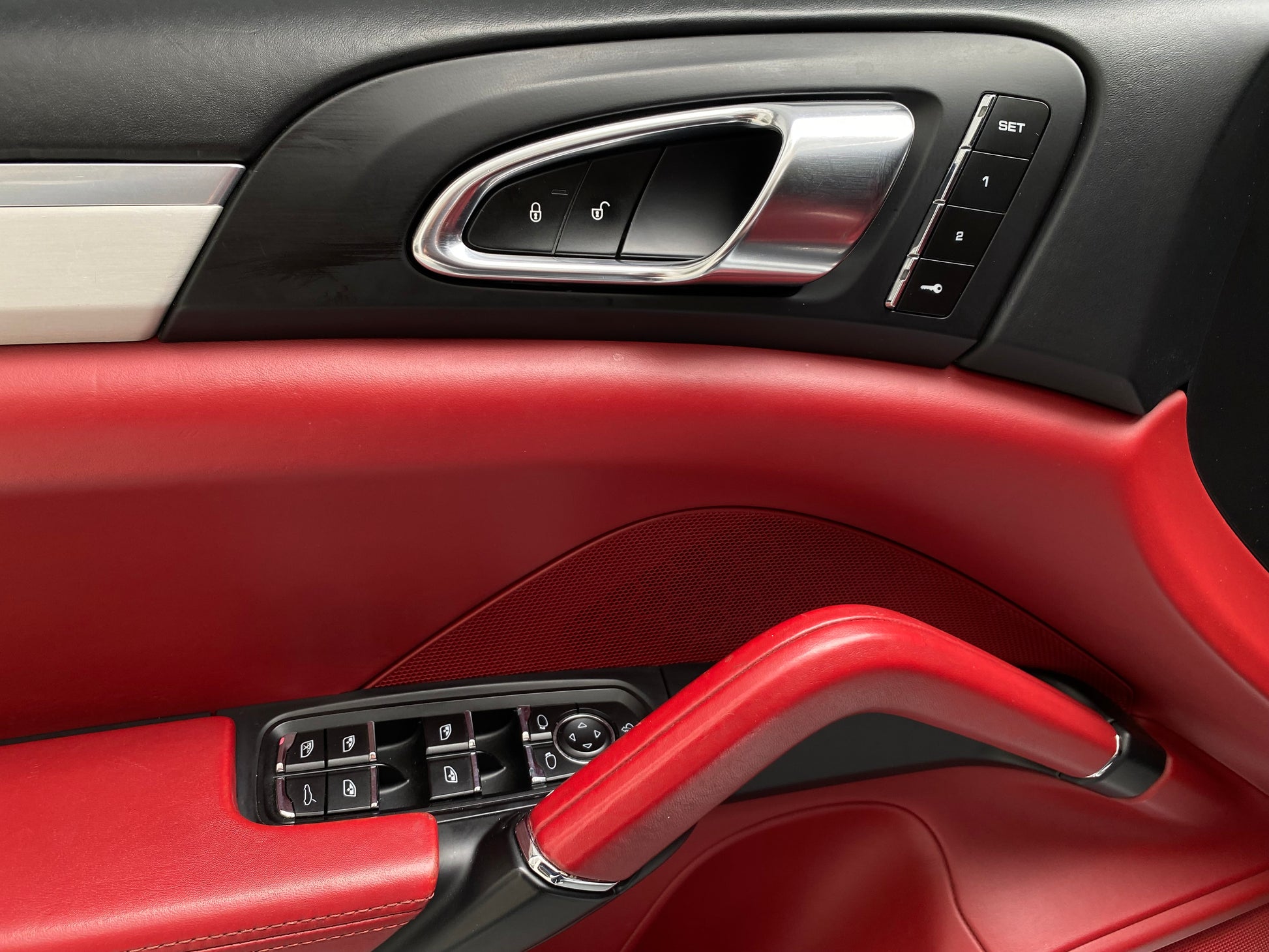 Porsche Cayenne GTS Modelo 2016 - Autos 93