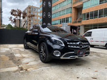 Cargar imagen en el visor de la galería, Mercedes-Benz GLA 200 Modelo 2018
