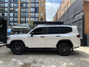 Toyota Land Cruiser 300 GR Sport Modelo 2024