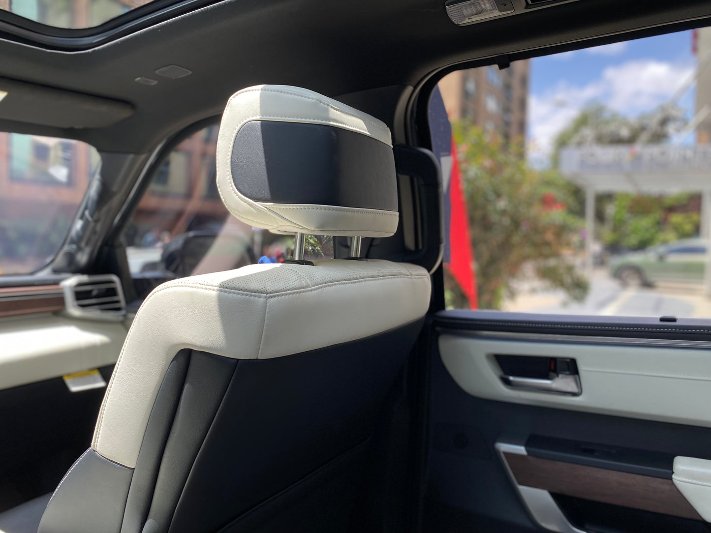 Toyota Sequoia Capstone Hibrida Modelo 2026 (IMPORTACIÓN) - Autos 93