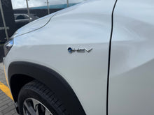 Cargar imagen en el visor de la galería, Toyota Corolla Cross Híbrida SEG Modelo 2026
