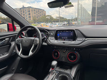 Cargar imagen en el visor de la galería, Chevrolet Blazer RS Modelo 2022
