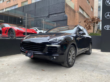 Cargar imagen en el visor de la galería, Porsche Cayenne S Modelo 2017
