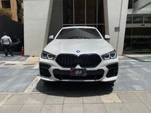 Cargar imagen en el visor de la galería, BMW X6 M50I Blindada Modelo 2023
