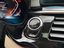 Cargar imagen en el visor de la galería, BMW 530I Modelo 2021
