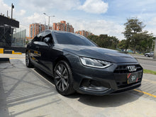 Cargar imagen en el visor de la galería, Audi A4 MHEV - Autos 93
