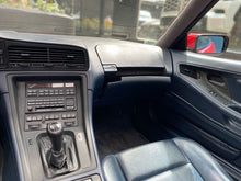 Cargar imagen en el visor de la galería, BMW 850i Modelo 1992
