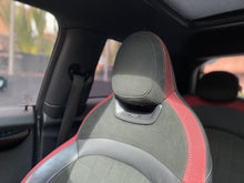 Cargar imagen en el visor de la galería, Mini John Cooper Works Modelo 2019
