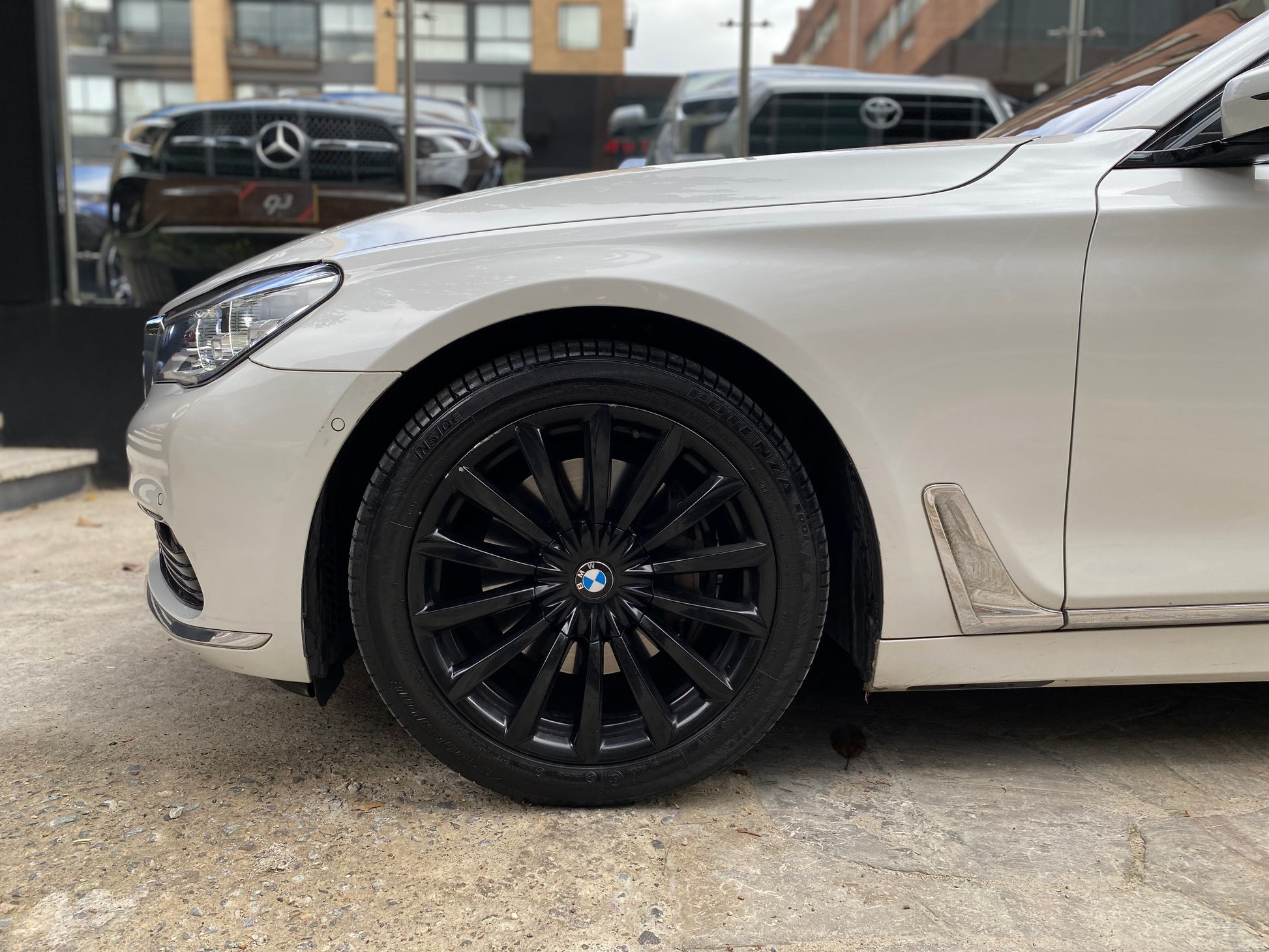 BMW 740I Blindado Modelo 2016 - Autos 93
