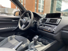 Cargar imagen en el visor de la galería, BMW M240I Cabriolet Modelo 2017
