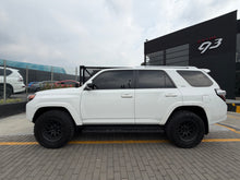 Cargar imagen en el visor de la galería, Toyota 4Runner SR5 Modelo 2023 - Autos 93
