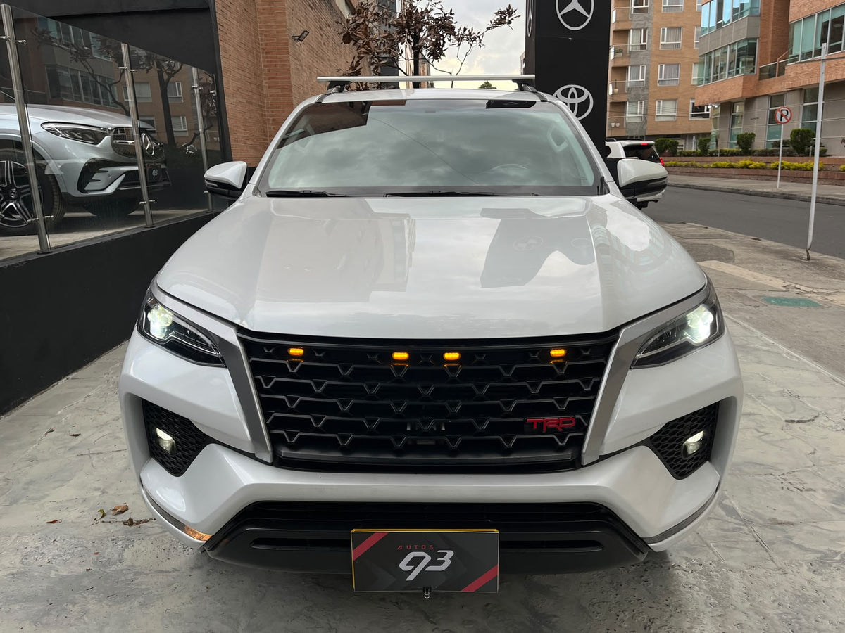 Toyota Fortuner SR Diesel Modelo 2023