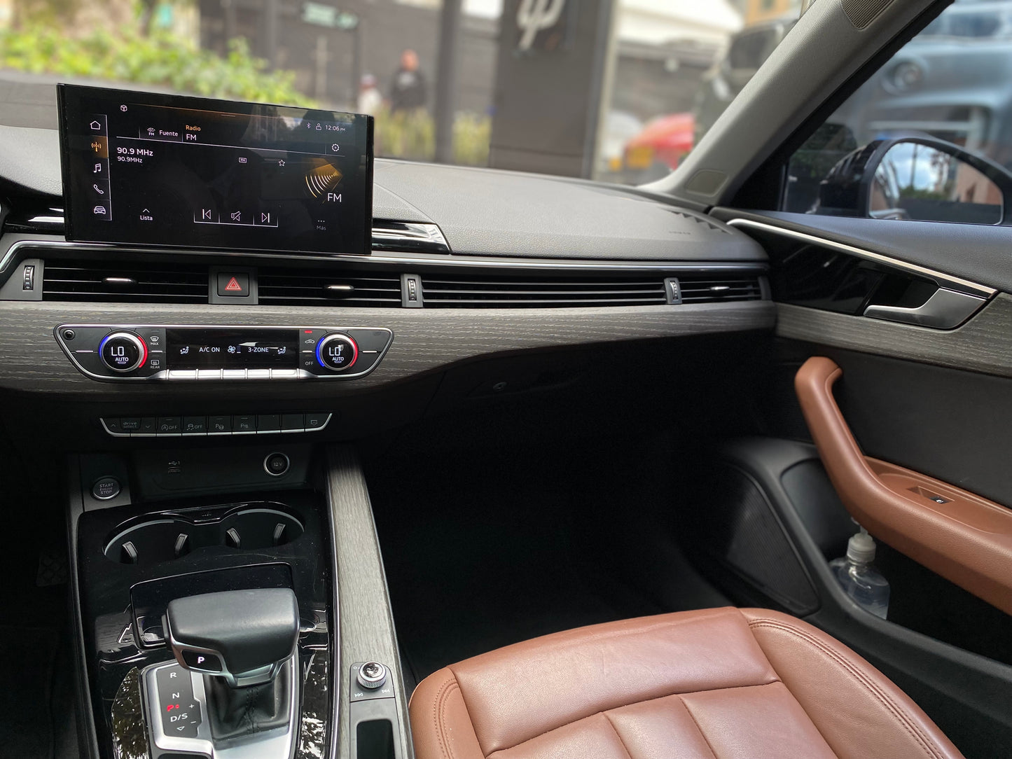 Audi A4 40 TFSI Hibrido Unique Edition Modelo 2023 - Autos 93