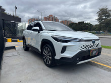 Cargar imagen en el visor de la galería, Toyota Corolla Cross Híbrida SEG Modelo 2026
