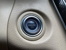 Cargar imagen en el visor de la galería, Mercedes-Benz C200 Modelo 2020

