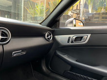 Cargar imagen en el visor de la galería, Mercedes-Benz SLC 200 Modelo 2020
