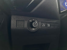 Cargar imagen en el visor de la galería, DS DS7 CrossBack Performance Line Modelo 2021
