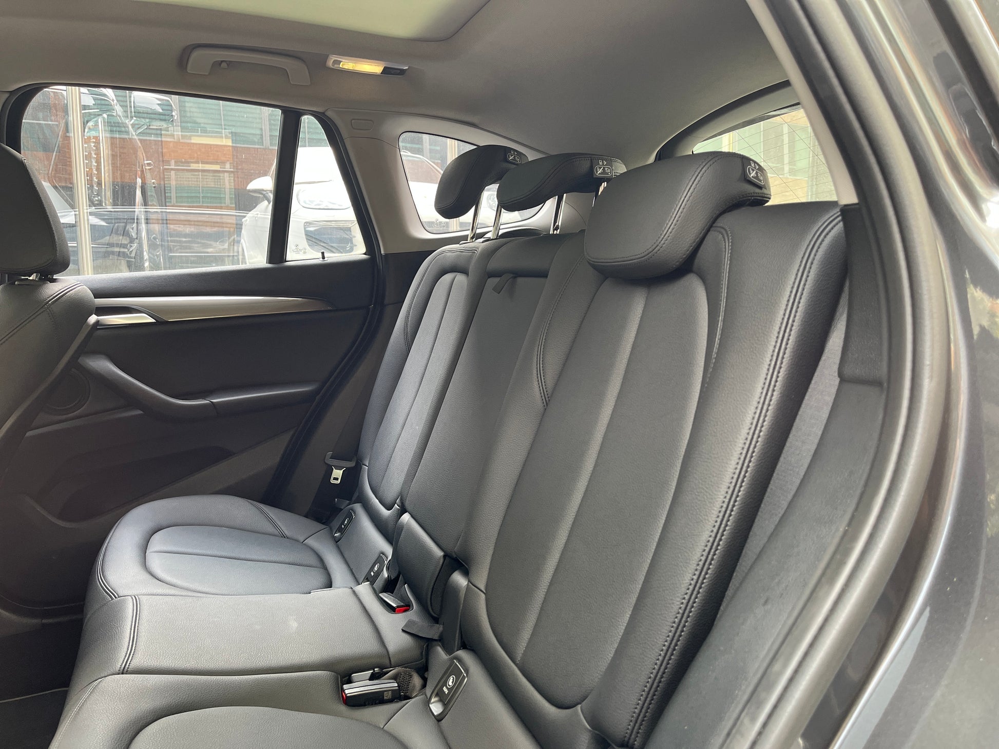 BMW X1 sDrive20i Modelo 2020 - Autos 93