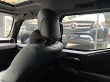Cargar imagen en el visor de la galería, Toyota Land Cruiser Prado TXL Blindada Modelo 2025
